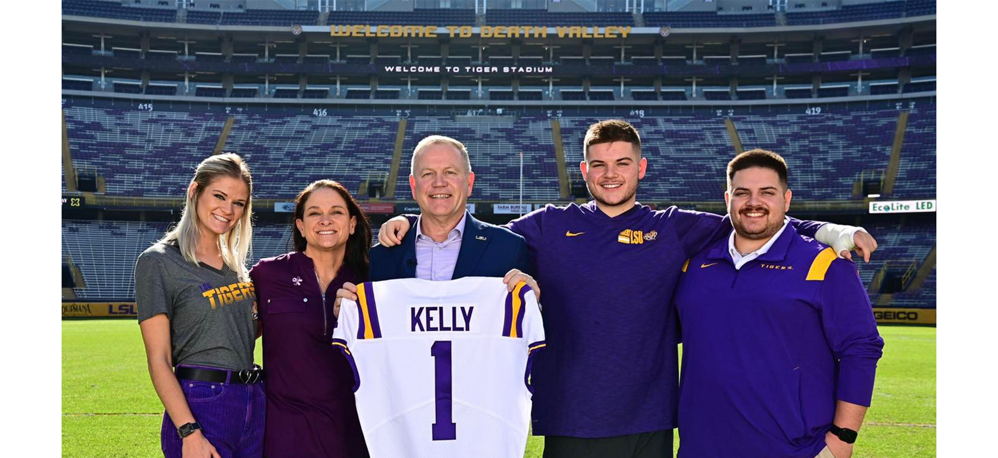 Kelly ’83, HD’12 Named 34th Head Coach of Storied LSU Football Program