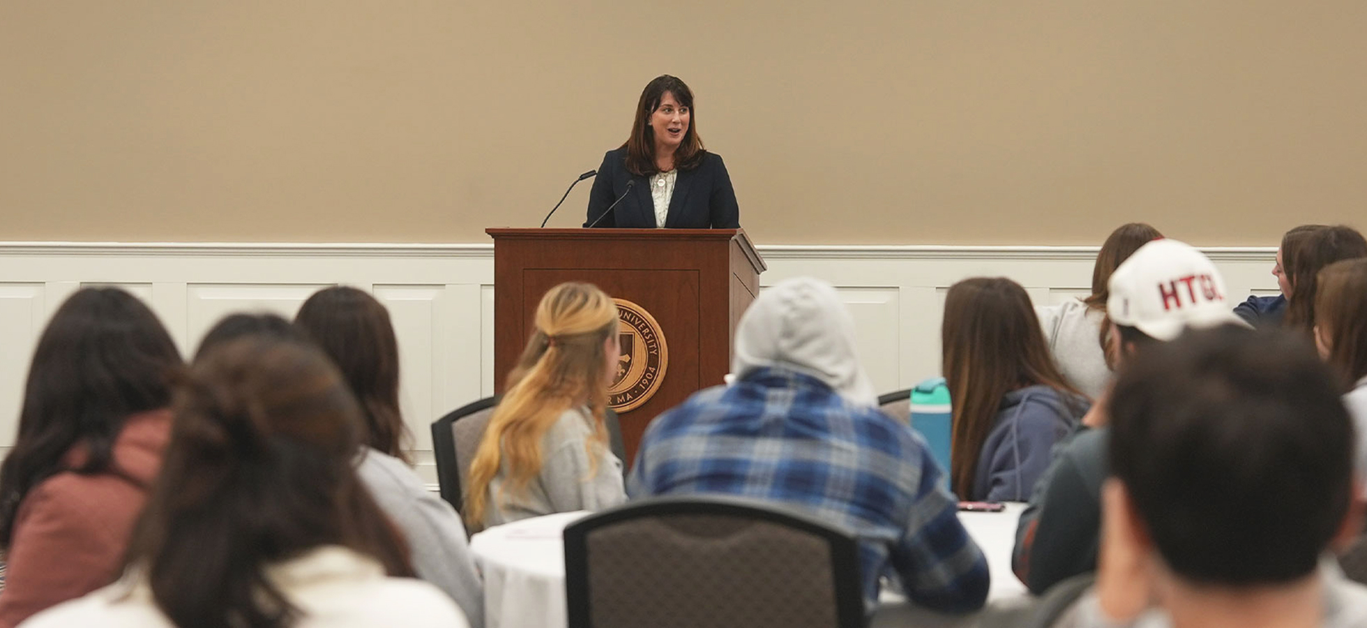 Senator Robyn Kennedy ’03 Leads Town Hall on Community Engagement and Women’s Intersectional Leadership